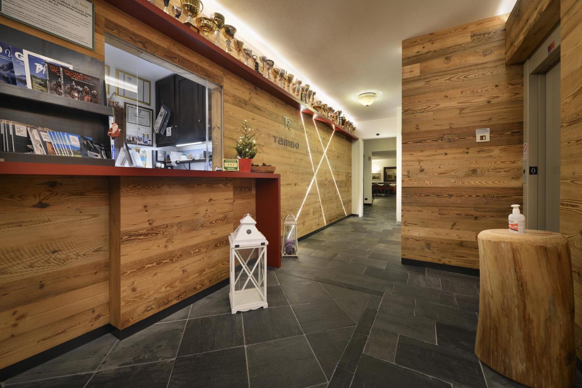 Hotel Tambo Campodolcino Eksteriør bilde
